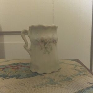 Vintage Floral Cream Porcelain Mug Scalloped Edge‎ Handle Decor